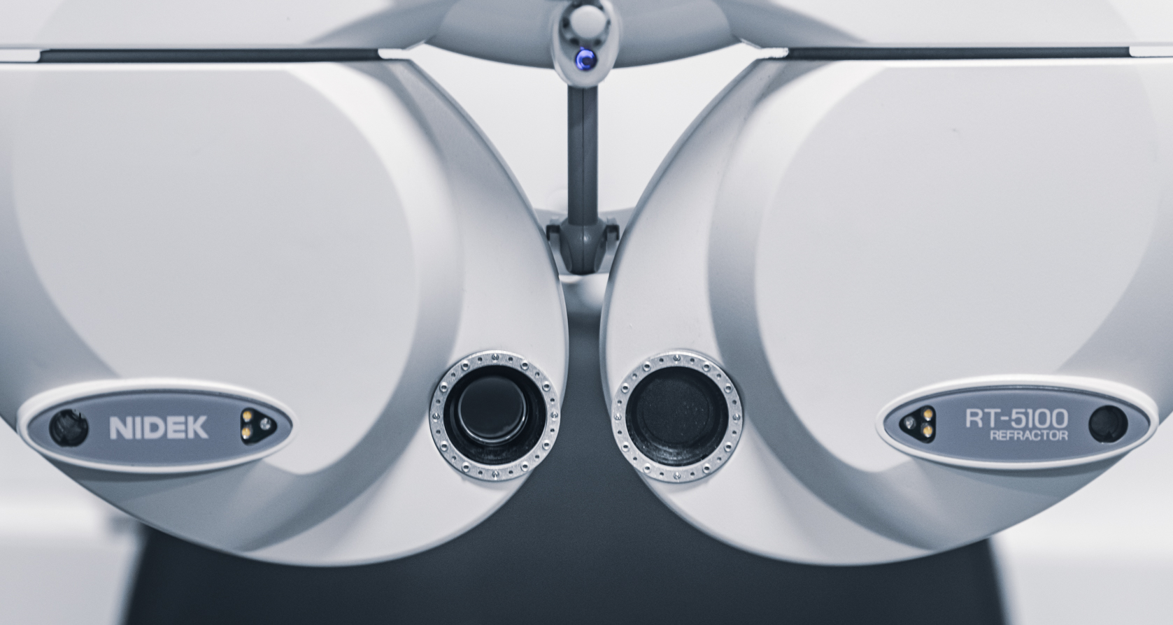 Équipement de consultation en ophtalmologie